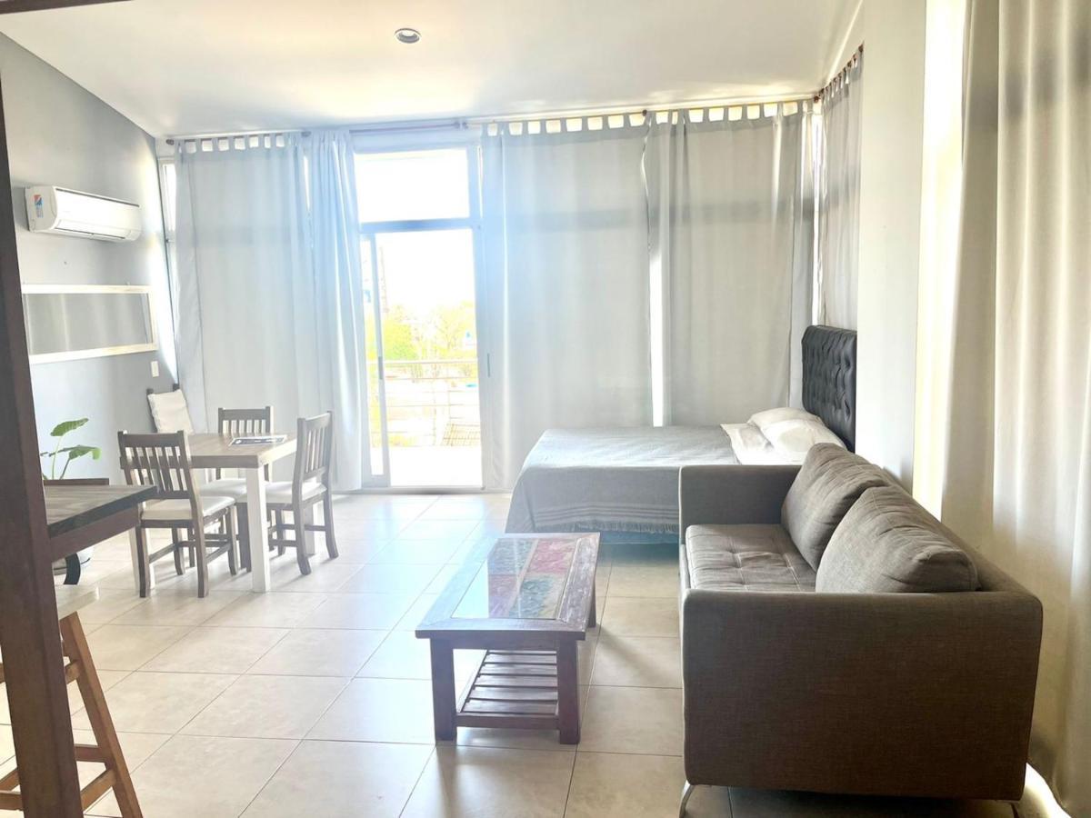 Departamento Alassio Tigre Luaran gambar