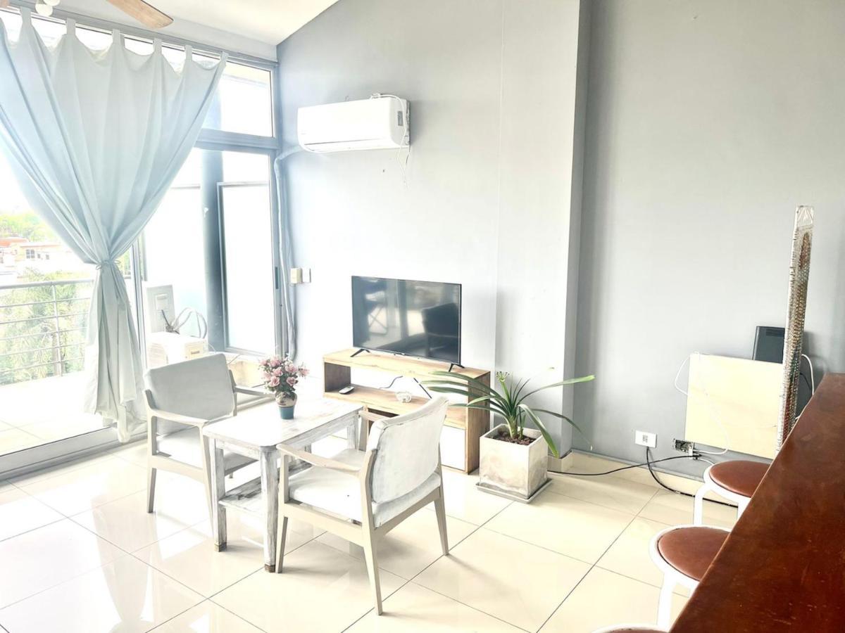 Departamento Alassio Tigre Luaran gambar