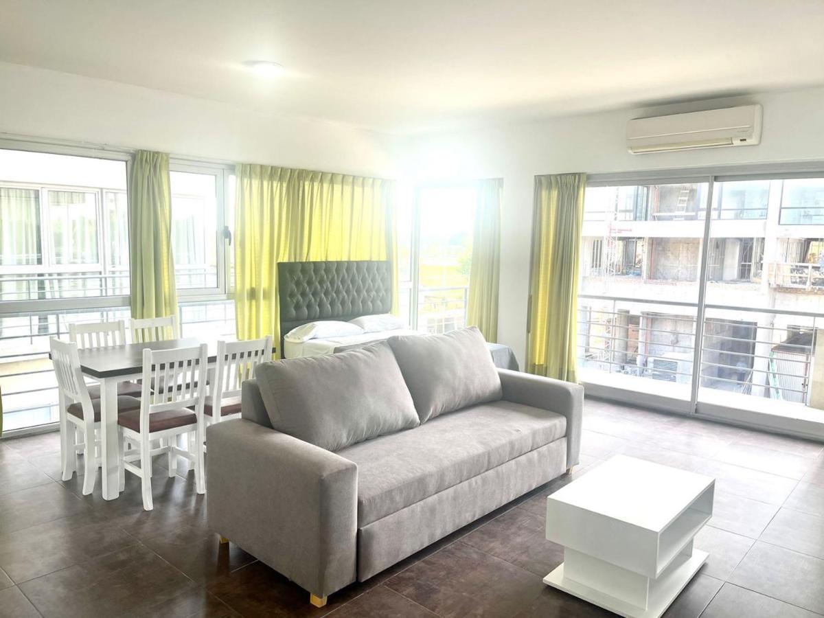 Departamento Alassio Tigre Luaran gambar